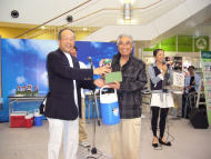 p1000761